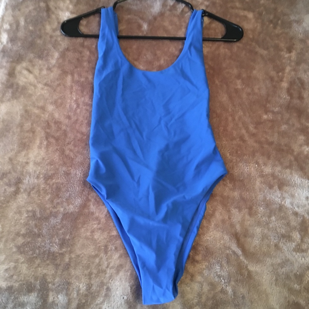 Aerie Super Scoop one piece swim suit!